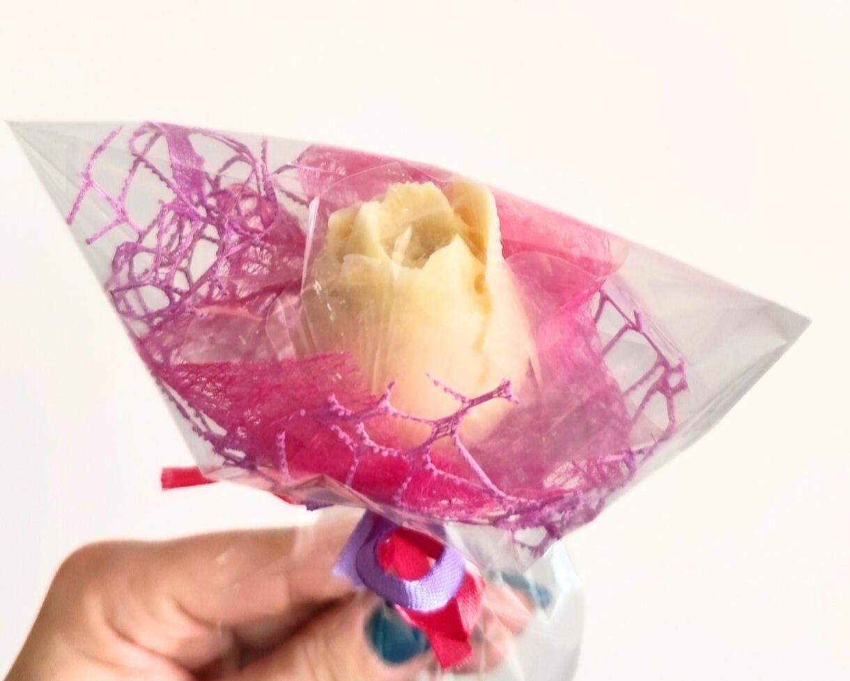 Tulipan duży z białej czekolady 1